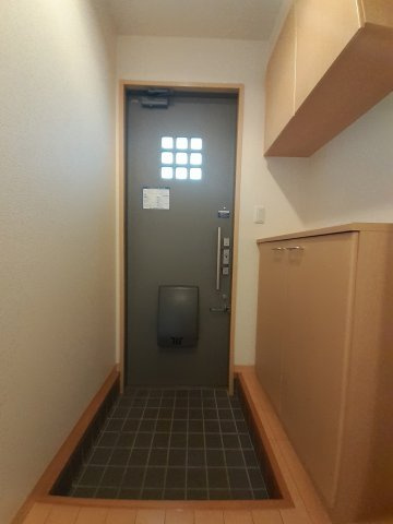 サンビレッジ松原の玄関|※同タイプの部屋写真です