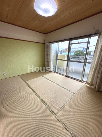サンハイツ中之島の和室