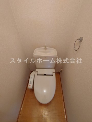 ライフパーク・アレイのトイレ|別部屋写真です。