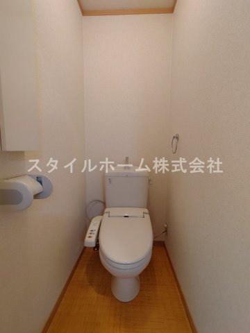 ライフパーク・アレイのトイレ|別部屋写真です。