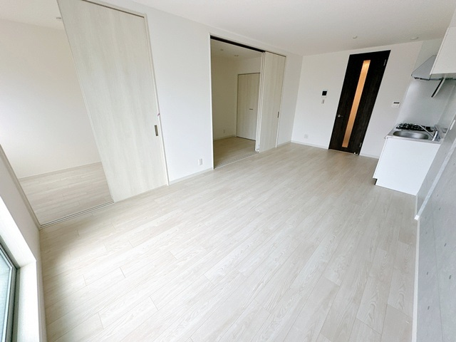 【居間・リビング】 | Villa　41　YAMATE　SUITA