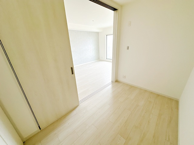 【洋室】 | Villa　41　YAMATE　SUITA