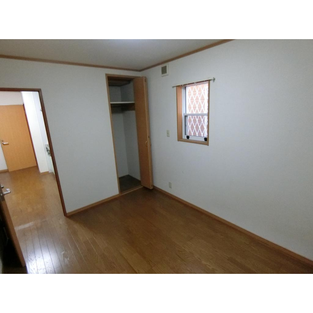 ｻﾞ ﾊｳｽ ｵﾌﾞ ﾏﾀﾞﾑｼﾞｭｴﾙ  A1棟の寝室|洋室