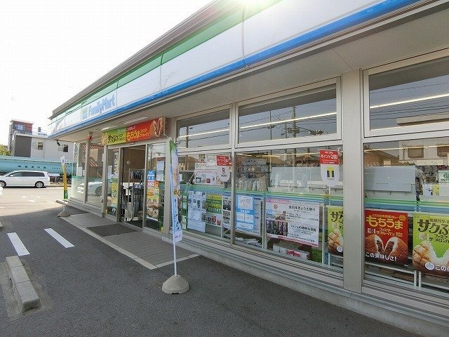 クロス　マウンテンの周辺|ファミリーマート 大垣築捨町店まで30m