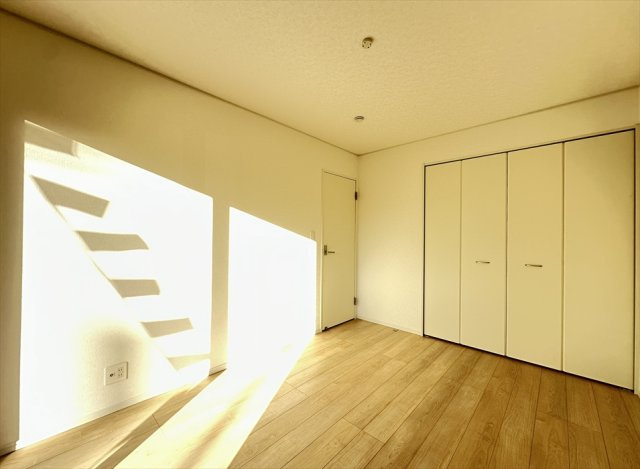 【洋室】 | 新座市大和田5丁目　新築一戸建住宅　全1棟　(志木本店) | 洋室6帖