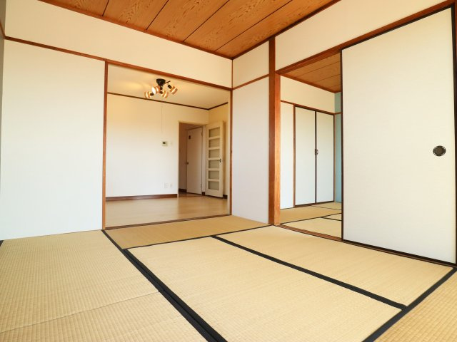 メゾン中島の和室