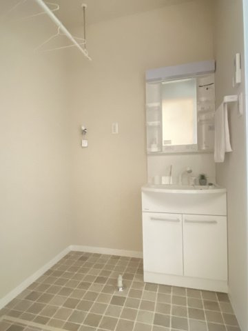 アイリスパレス