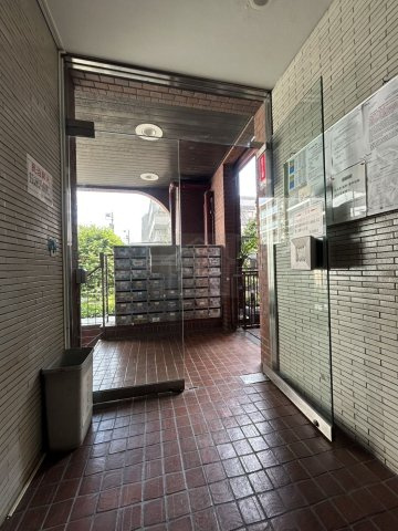 グランメール高田馬場のエントランス