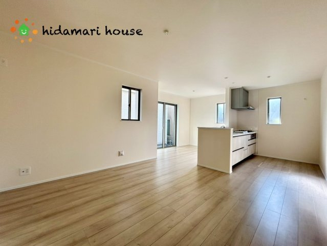 桶川市上日出谷　新築戸建　ハートフルタウンAの居間・リビング