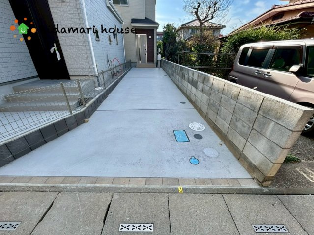 桶川市上日出谷　新築戸建　ハートフルタウンAの駐車場