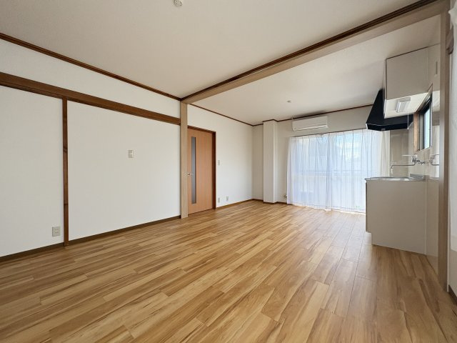 センターコートの居間・リビング