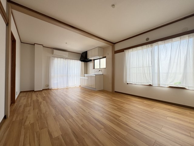 センターコートの居間・リビング