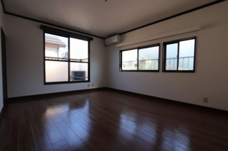 【洋室】 | 小田原貸住宅 | 2階洋室10帖