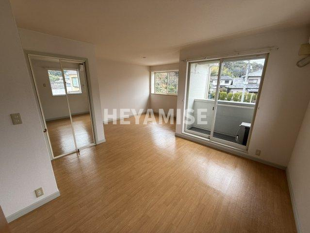 Maison Akiの居間・リビング|※写真は反転タイプの201号のものになります※