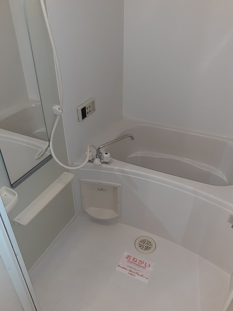 シャルムクレインＡの浴室|キレイなバスルームで疲れもなくなりますね♪