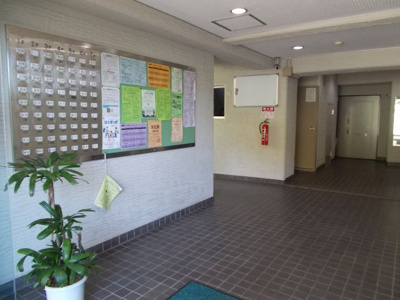 【エントランス】 | 千里一条池スカイハイツD棟