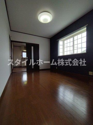 コーポラス二見の居間・リビング