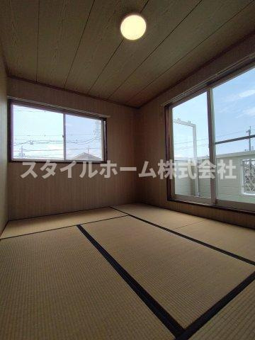 コーポラス二見の和室