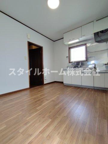 コーポラス二見の居間・リビング