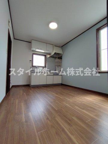 コーポラス二見の居間・リビング