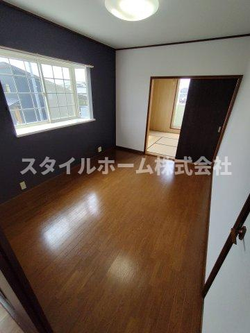 コーポラス二見の居間・リビング