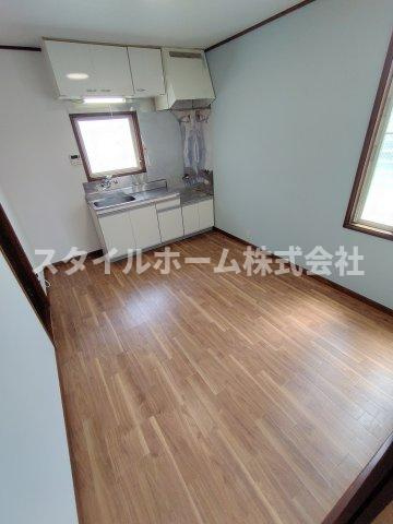 コーポラス二見の居間・リビング