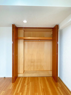 【収納】 | ルピナスかしわ台 | 洋室 約6.4帖　クローゼット