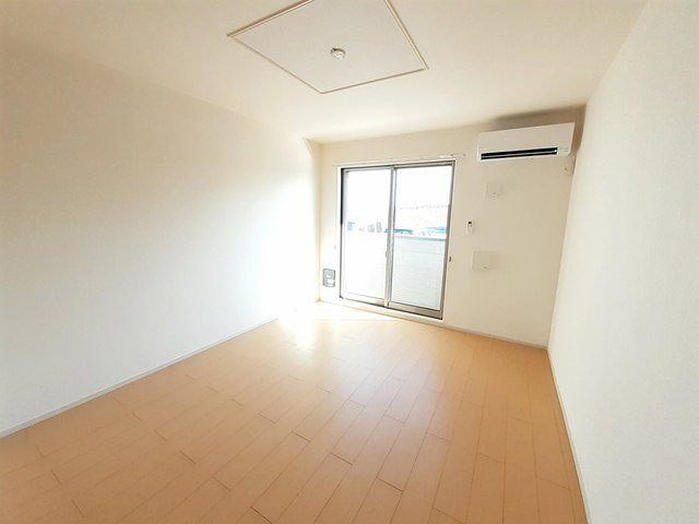 アドラブールの居間・リビング