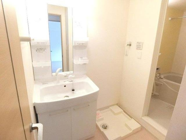 アドラブールの洗面所