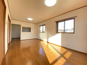 【居間・リビング】