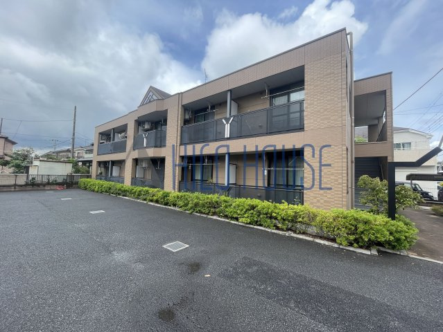 クラージュの外観