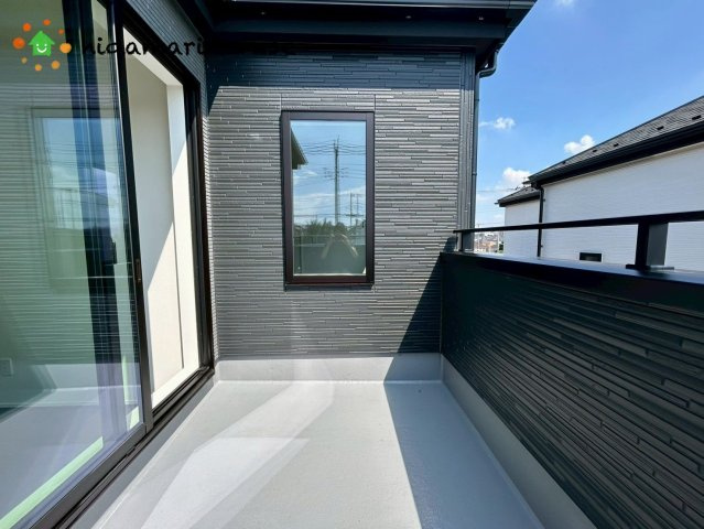 桶川市上日出谷南3期　新築戸建　グラファーレ01のバルコニー