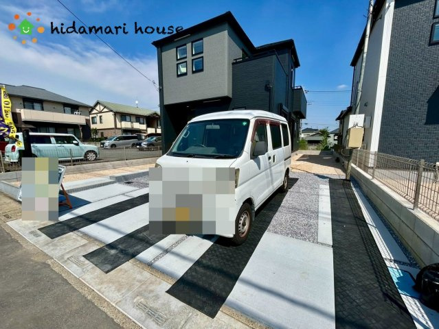 桶川市上日出谷南3期　新築戸建　グラファーレ01の駐車場