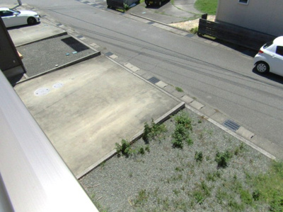 【前面道路含む現地写真】 | 甲斐市富竹新田　中古戸建て | 前面道路含む現地写真です