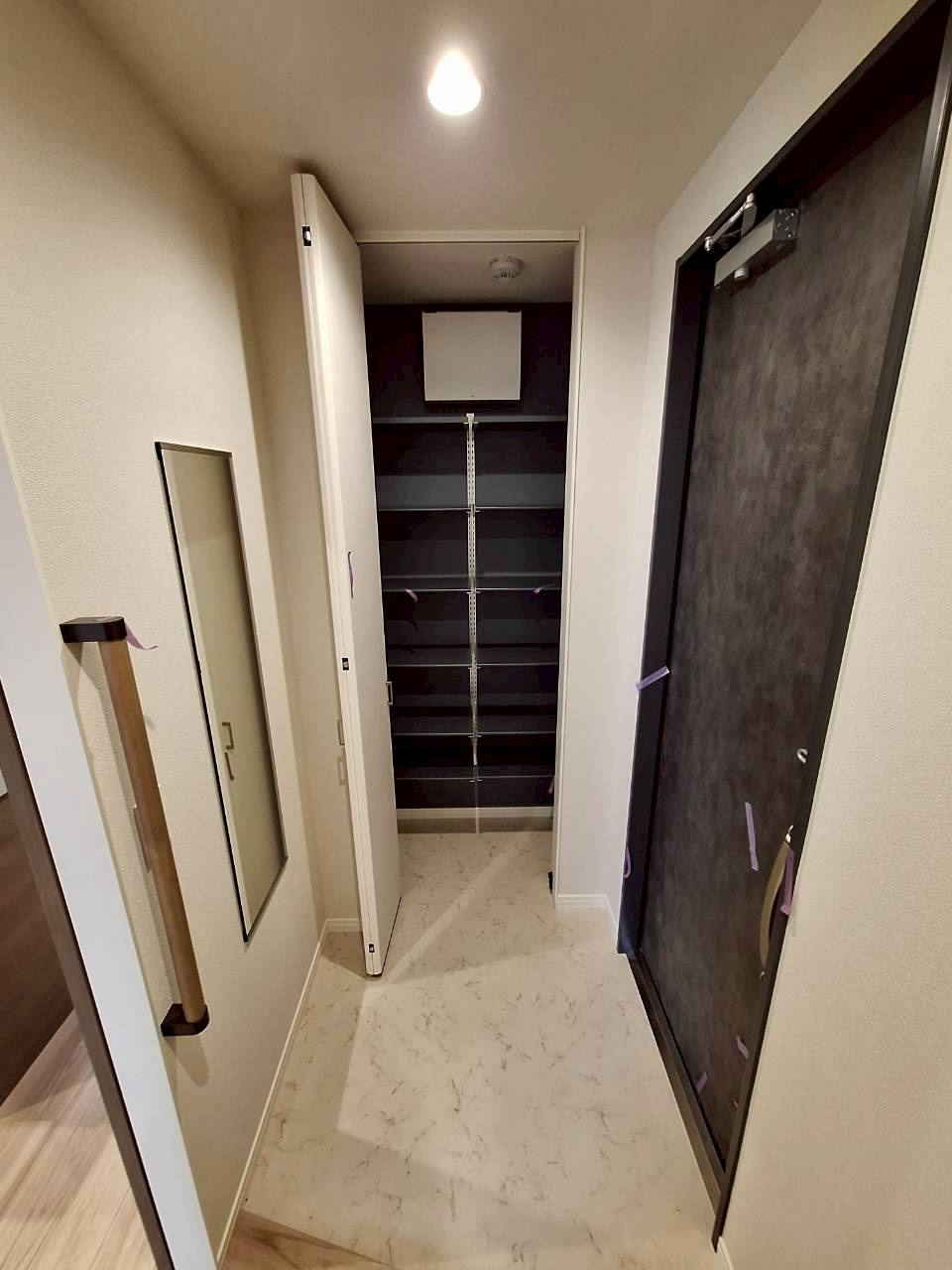 グランウェストの玄関