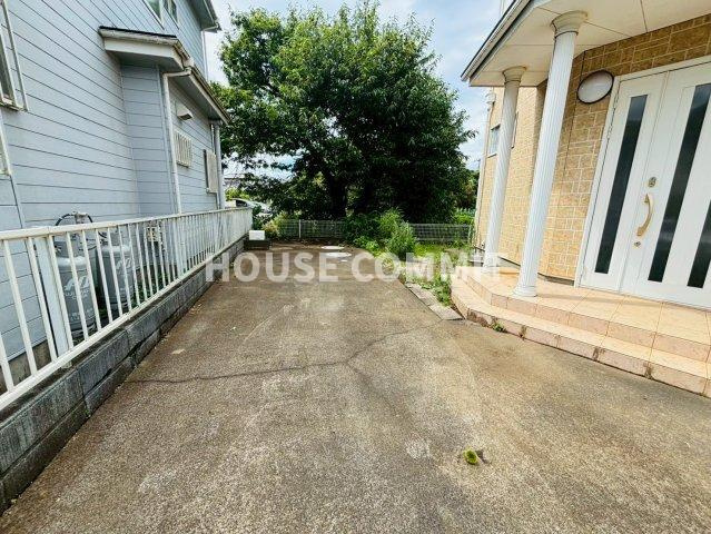 八街市富山　中古戸建の駐車場