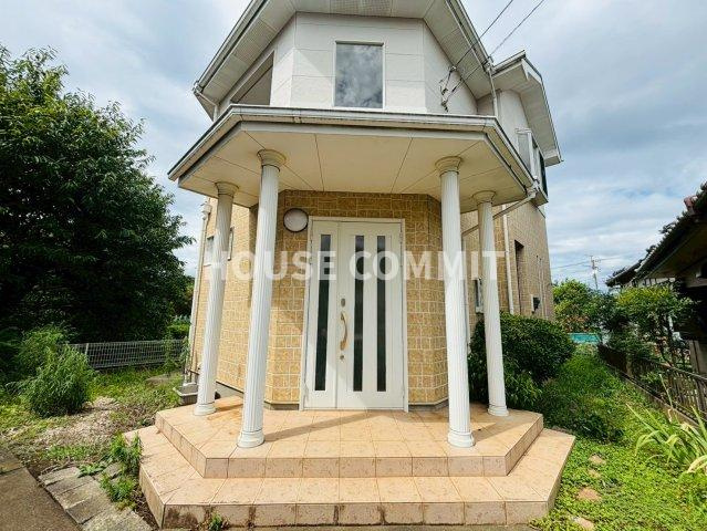 八街市富山　中古戸建の玄関