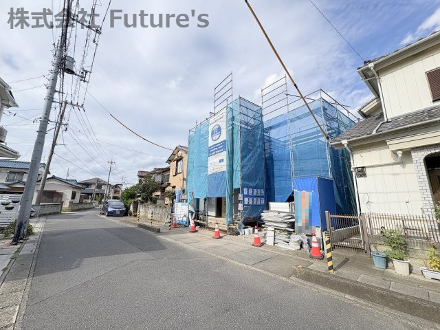 三郷市上口1丁目　新築戸建　全1棟の前面道路含む現地写真|前面道路含む現地写真です。