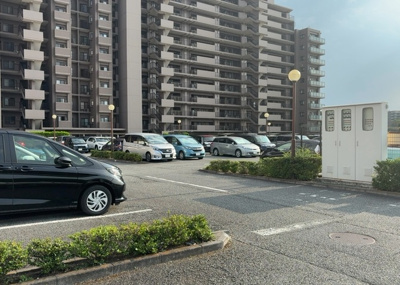 【駐輪場】 | プレセダンヒルズ南大沢 | マンションの駐輪場は、事前に空きがあるか確認を取ると安心です。せっかく入居したのに駐輪スペースがない！なんてことになったら大変ですよね。そこで、内見時や購入前にはまず事前に確認しておくと良いでしょう。
