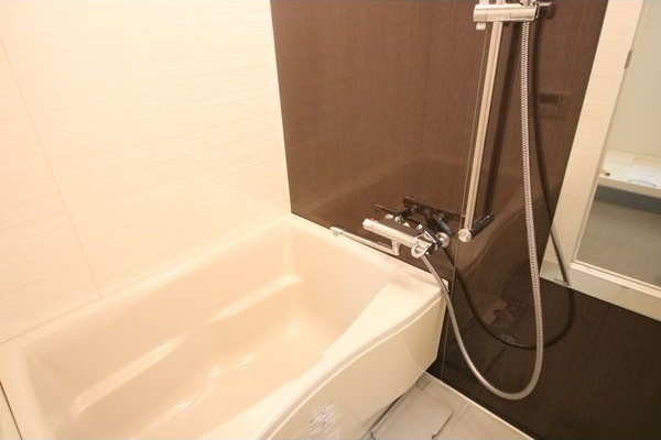 レジディア白壁の浴室