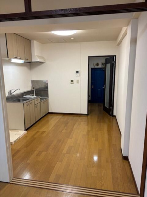 【居間・リビング】 | 調布栄マンション-再契約型　定期借家-