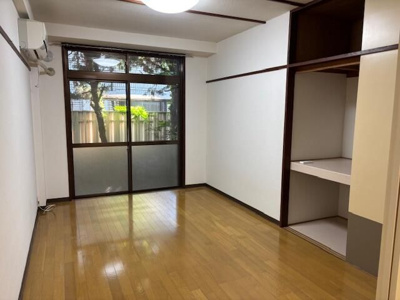 【居間・リビング】 | 調布栄マンション-再契約型　定期借家-
