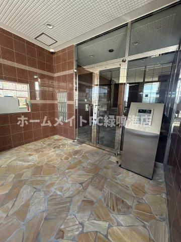 インペリアル豊明のエントランス