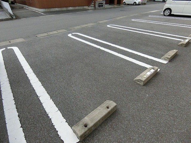 アン・リジェール・サウスの駐車場