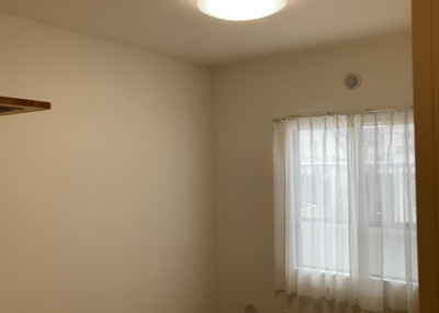 【子供部屋】 | 東建ニューハイツ東林間 | 子供が何人でも年齢によっては、受験時にしっかり壁のある個室があった方が良い場合もあります。難しい問題ですが、兄弟の人数や、性別や年齢差によって状況が異なりますので、数年後のこともしっかり考えましょう。