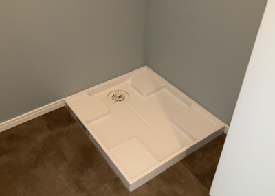 【ランドリースペース】 | 東建ニューハイツ東林間 | ランドリースペースも気になります。洗濯機置場があり「洗う、干す、取り込む、アイロンがけ、たたむ」など、洗濯に関する家事をするための空間です。広さや収納など付帯設備も含めて、詳細は現地でご確認ください。