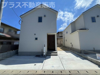 【外観】 | 現地写真。プラス不動産販売なら、現場の全ての棟をまとめてご見学頂けます。