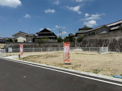  | 富田林市廿山2丁目5号地（小金台小学校）