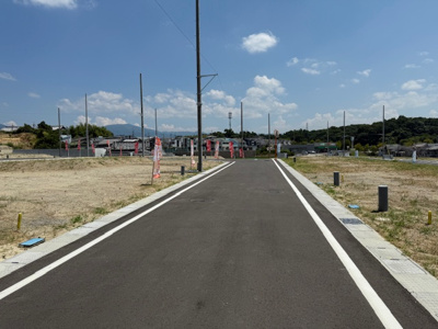  | 富田林市廿山2丁目5号地（小金台小学校）
