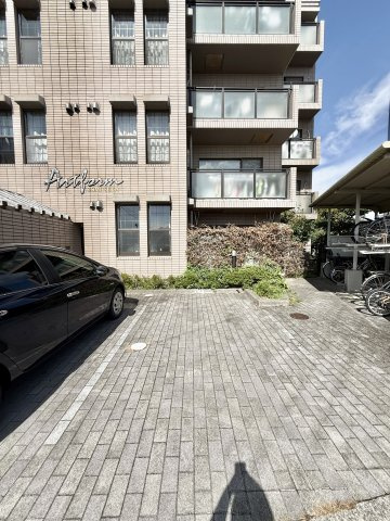 アートフォルム富塚のその他|駐車スペースは1台駐車可能です。
